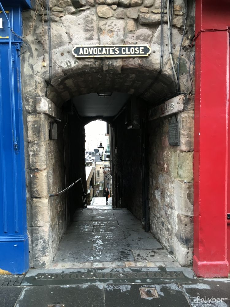 one of the many Close right off Royal Mile @Edinburgh, Scotland