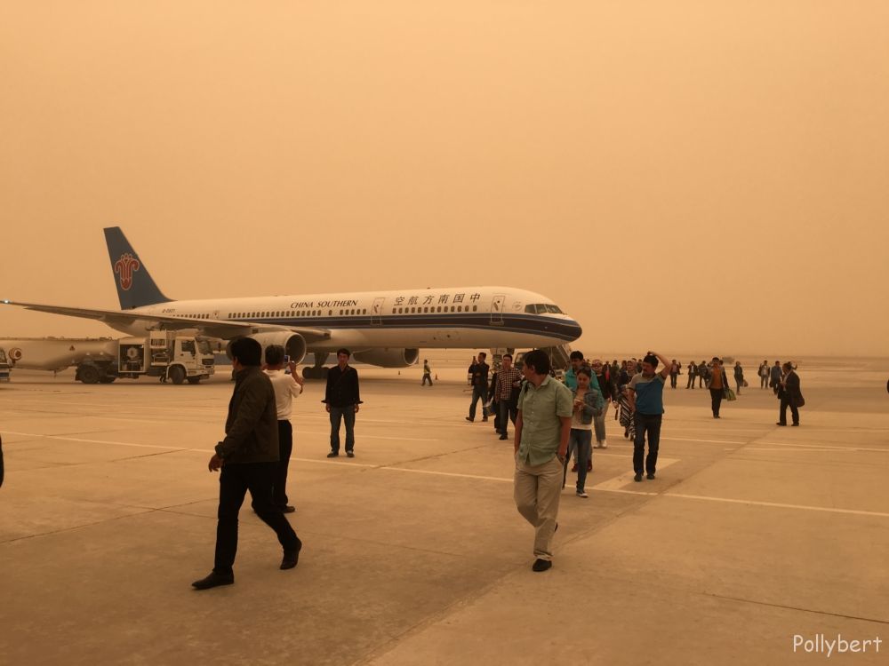 sandstorm in Hotan