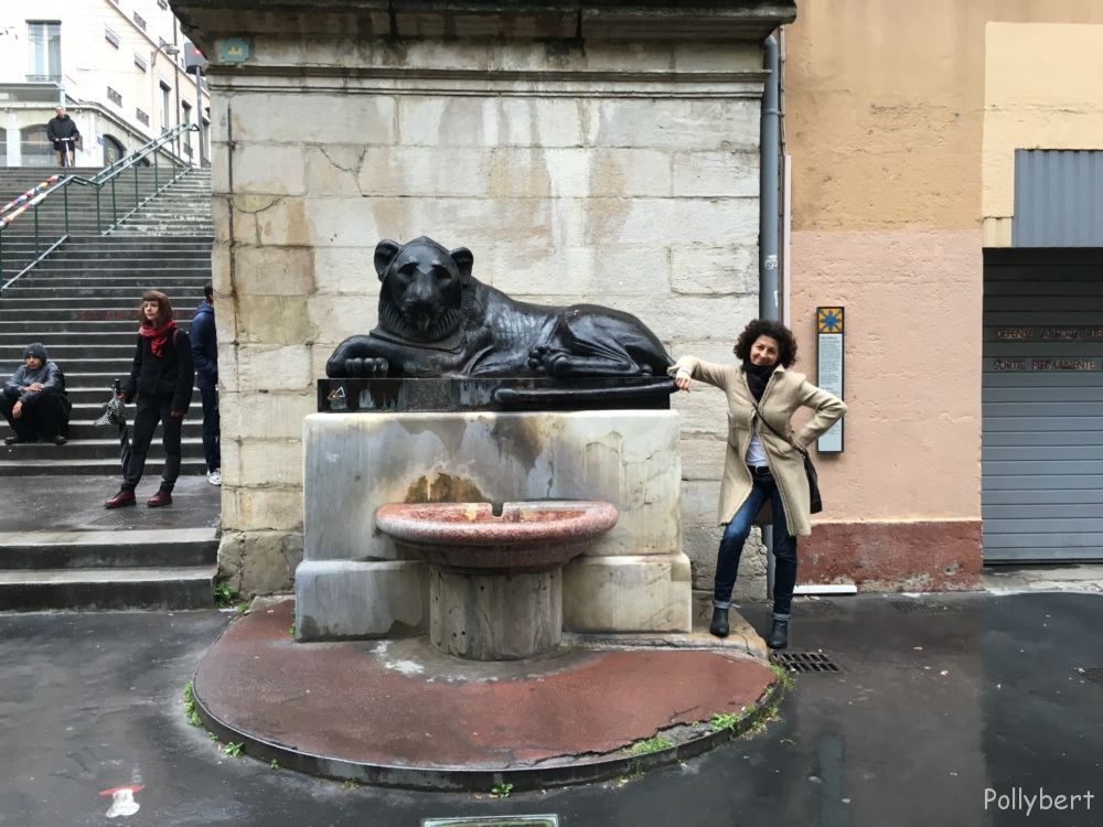 stairs with lion @Lyon